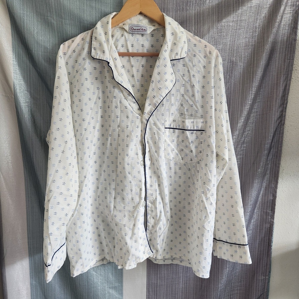 VTG Oscar de la Renta Pajama Top White Blue Fleur-de-lis Pattern Long Sleeve L